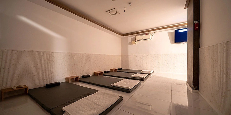 강남 신논현역 [마린스파] 최고급 호텔마사지, 사우시설, 식사제공, 전원한국인관리사