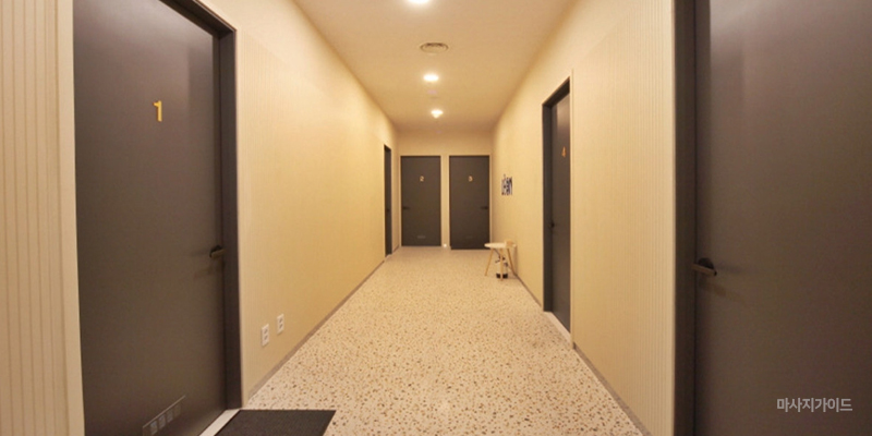 마포 상암 [레옹테라피] 20대 한국인 관리사와 쾌적한 개인샤워실 완비, 스웨디시 전문샵